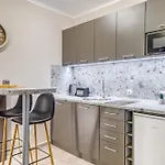 Ξενοδοχείο με διαμερίσματα Dream View 4*
