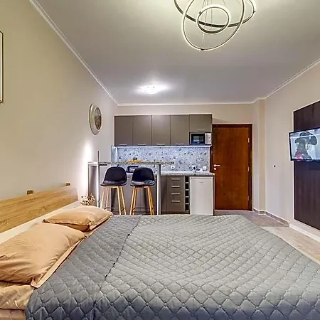 Dream View Aparthotel