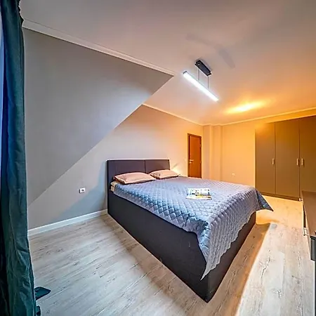 Dream View Aparthotel 4*